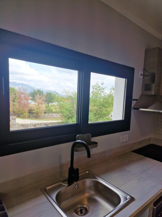 בסריל דה לה סיירה El Nido Del Aguila Hotel Las Gacelas, Becerril מראה חיצוני תמונה